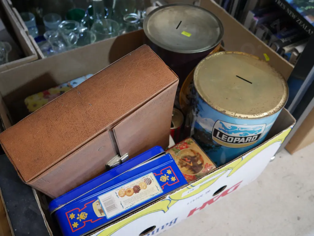 Tins etc Image 1++