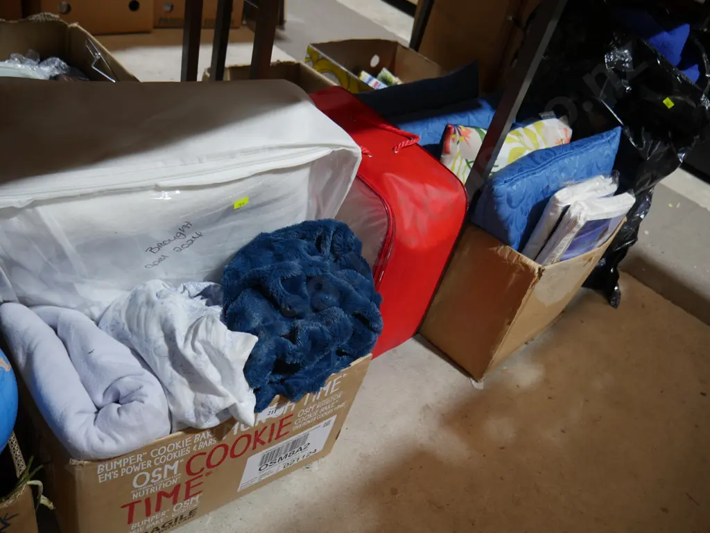 Blankets and bedding etc Image 1++