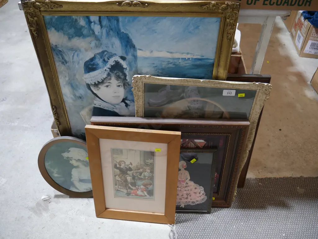 Assorted framed pictures Image 1++