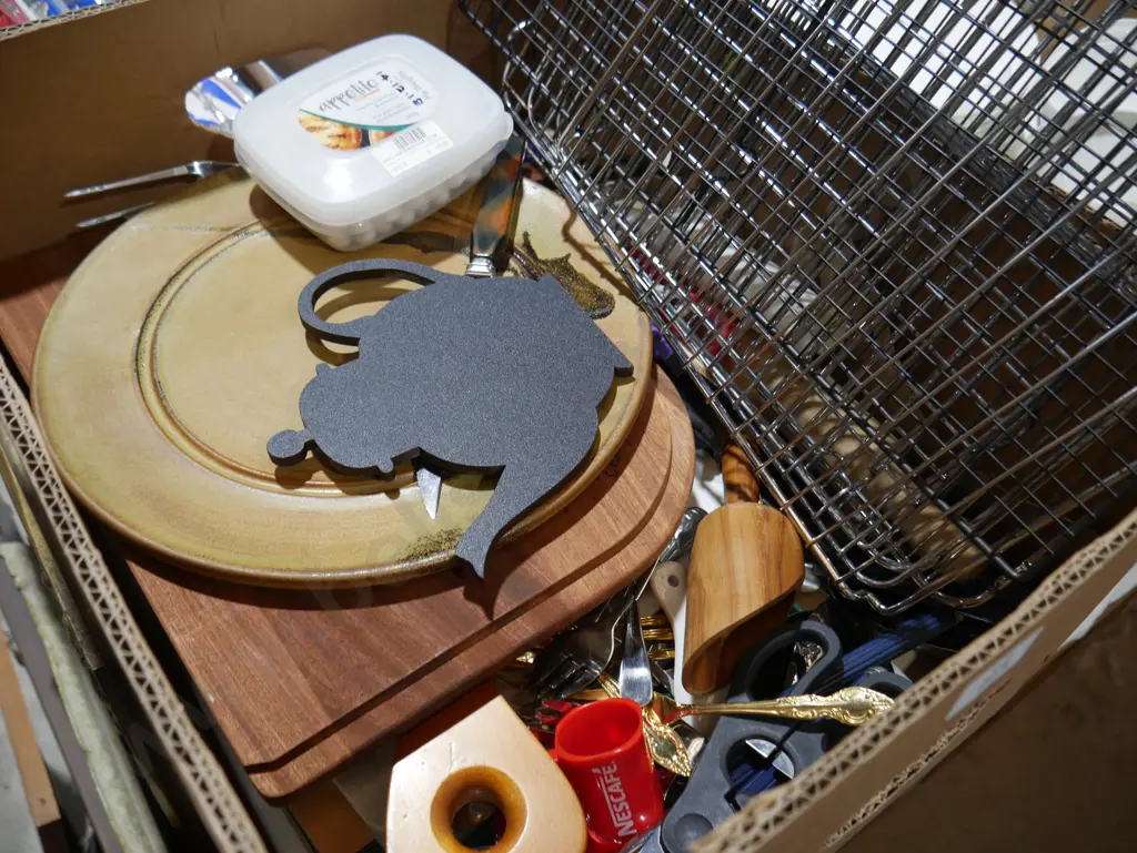 Kitchen sundries Image 1++