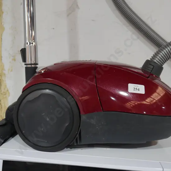Vacuum cleaner
