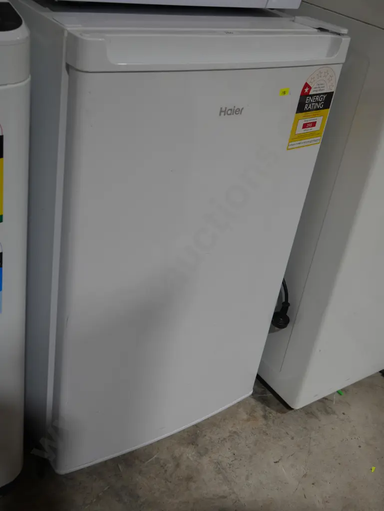 Mini fridge Image 1++