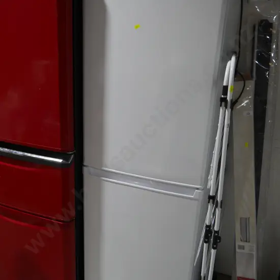 Fridge freezer