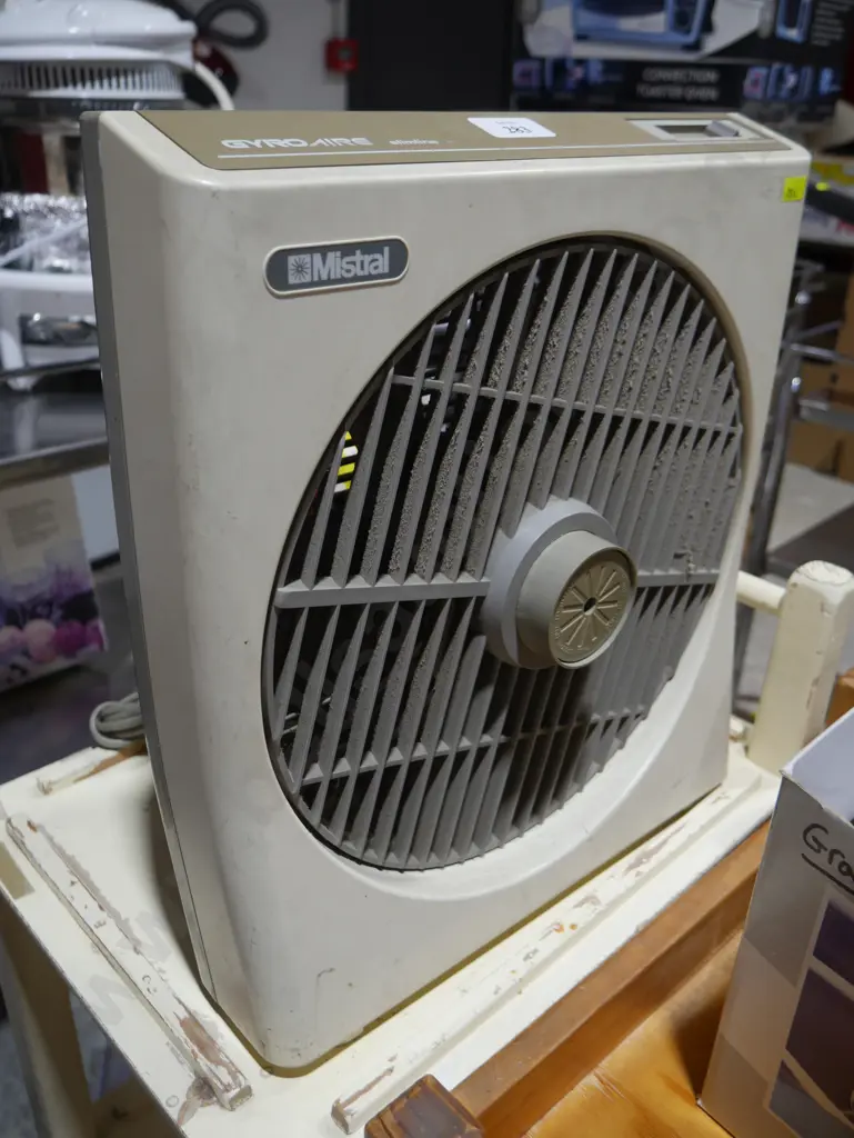 Electric fan Image 1++