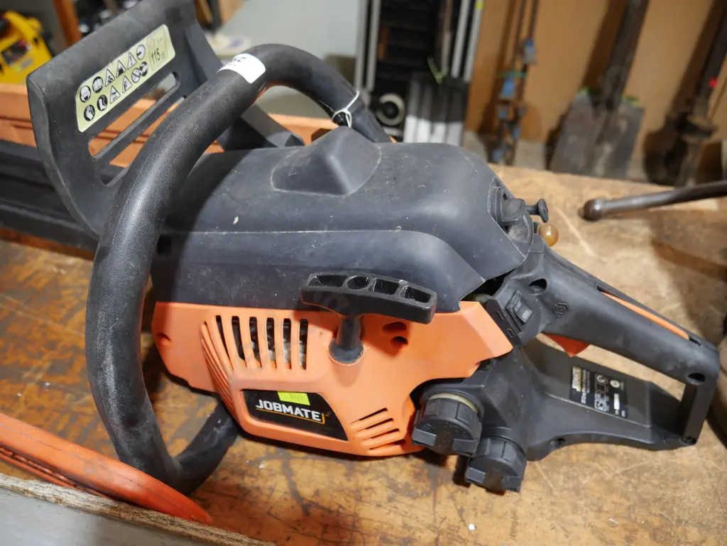 Jobmate chainsaw Image 1++