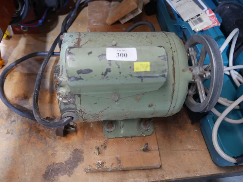 Electric motor Image 1++