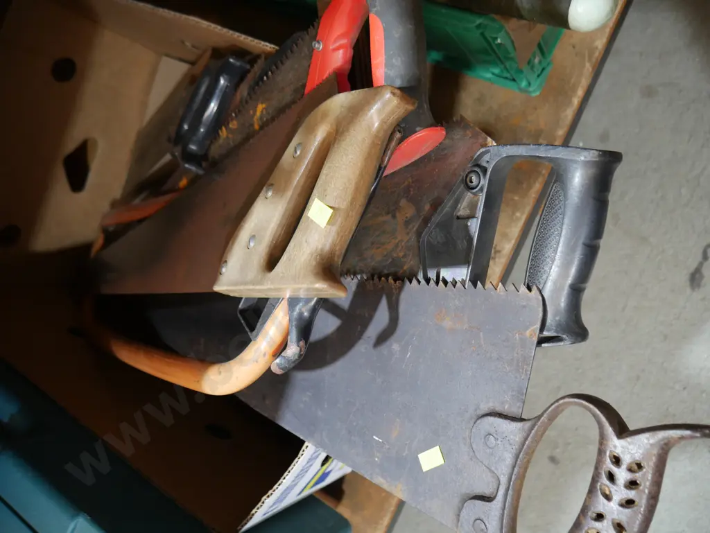 Handsaws Image 1++