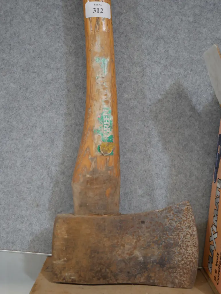Axe Image 1++