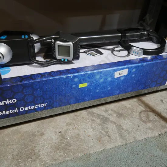 Metal detector