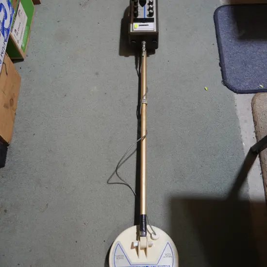 Metal detector