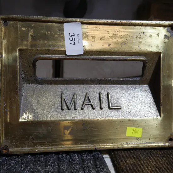 Letter slot
