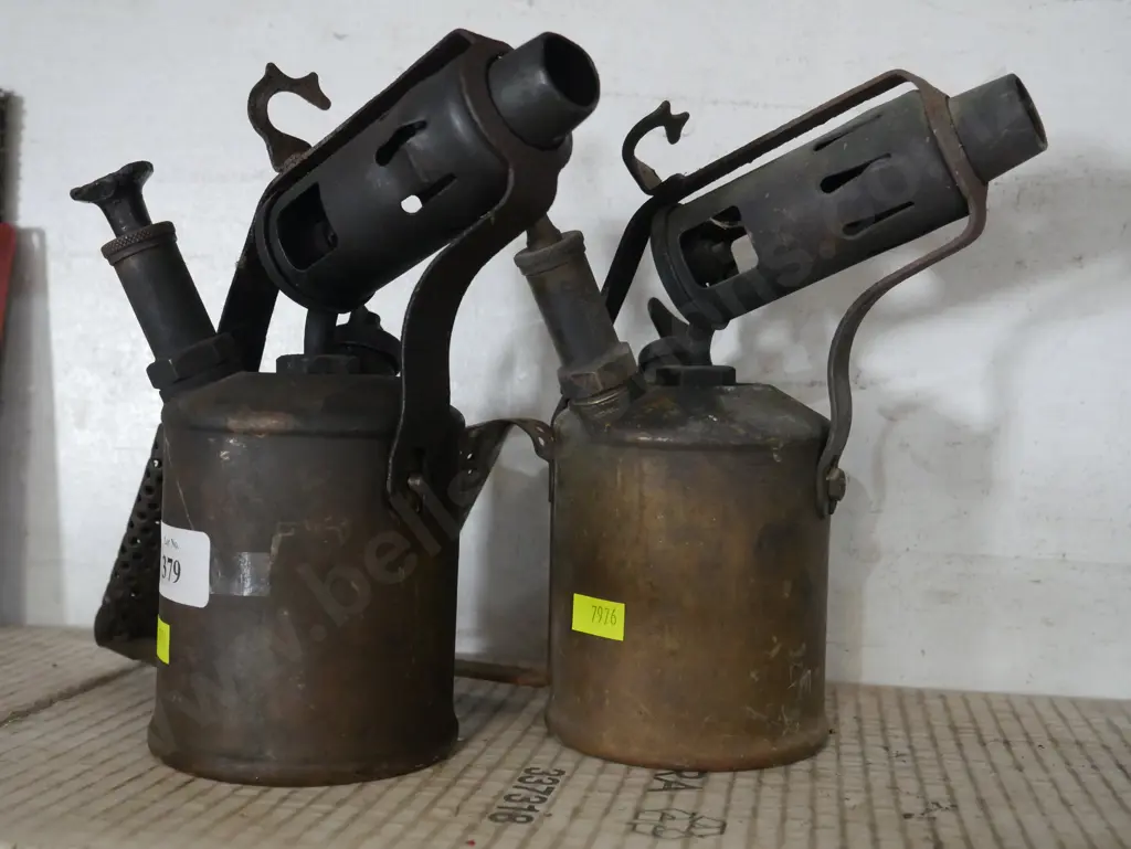 2 blow lamps Image 1++