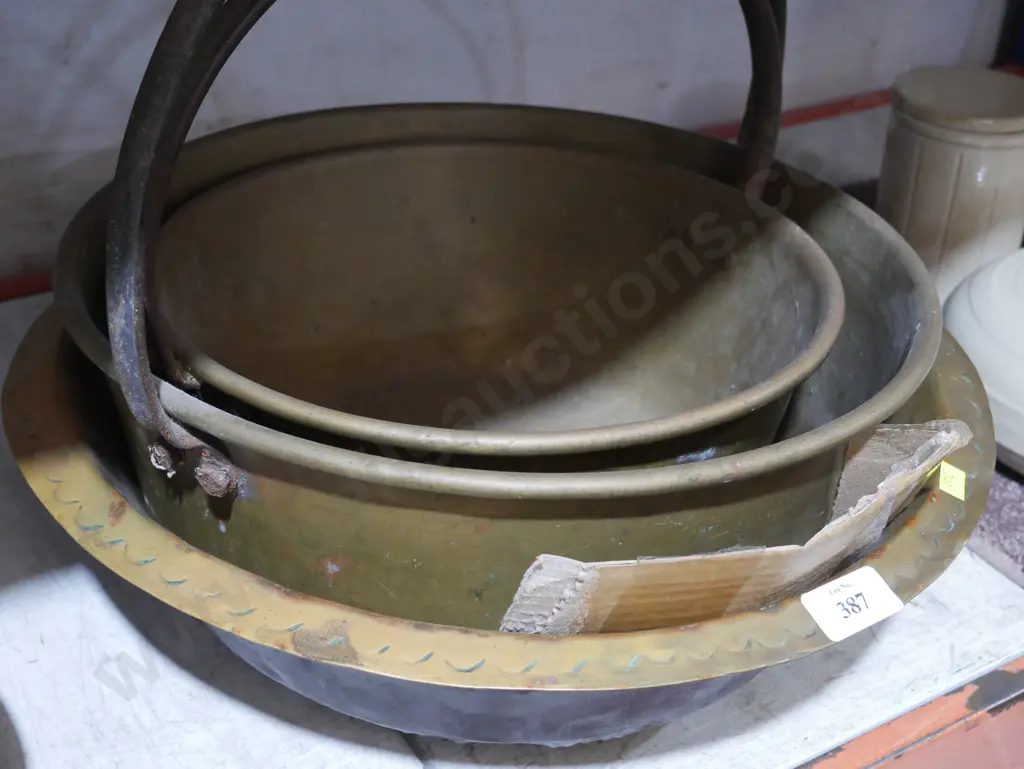 Brass preserving pans etc Image 1++