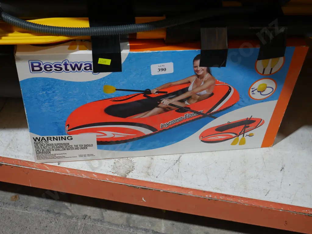 Inflatable boat Image 1++