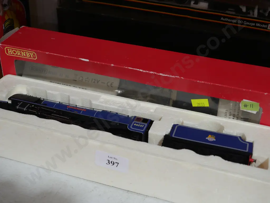 Hornby Duchess class loco and tender Image 1++