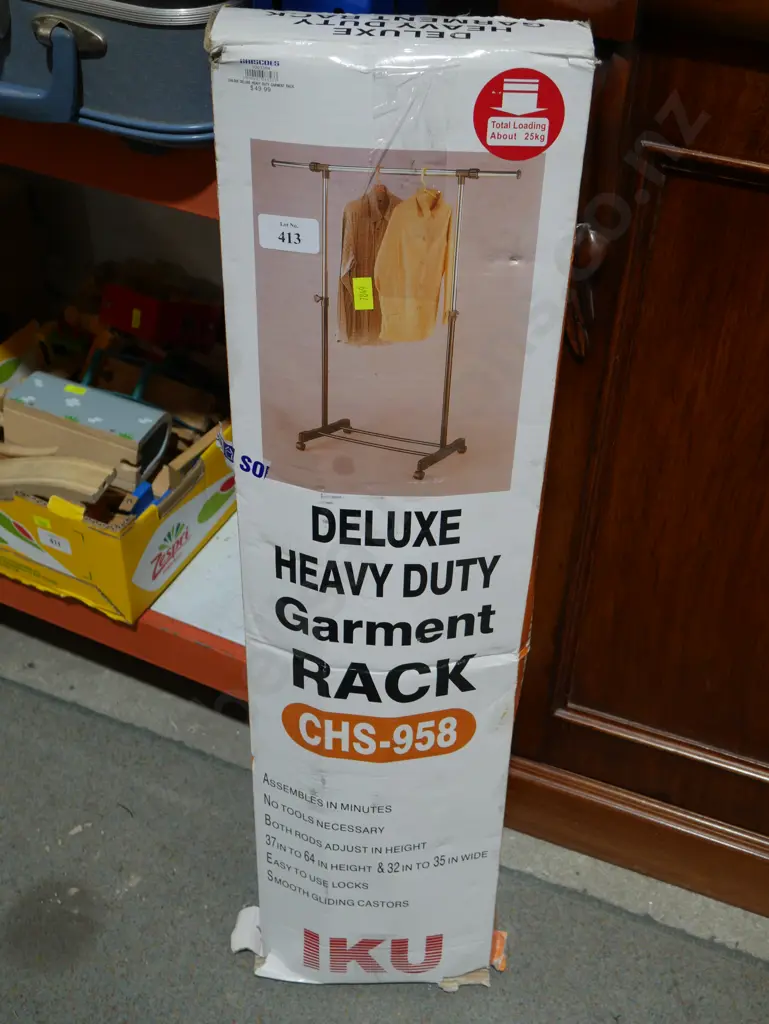 Garment rack Image 1++