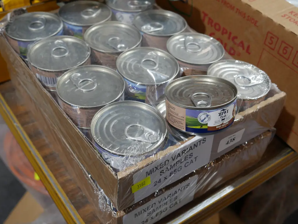 Tins of cat food Image 1++