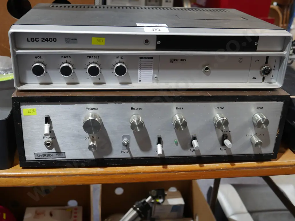 2 AMPs Image 1++