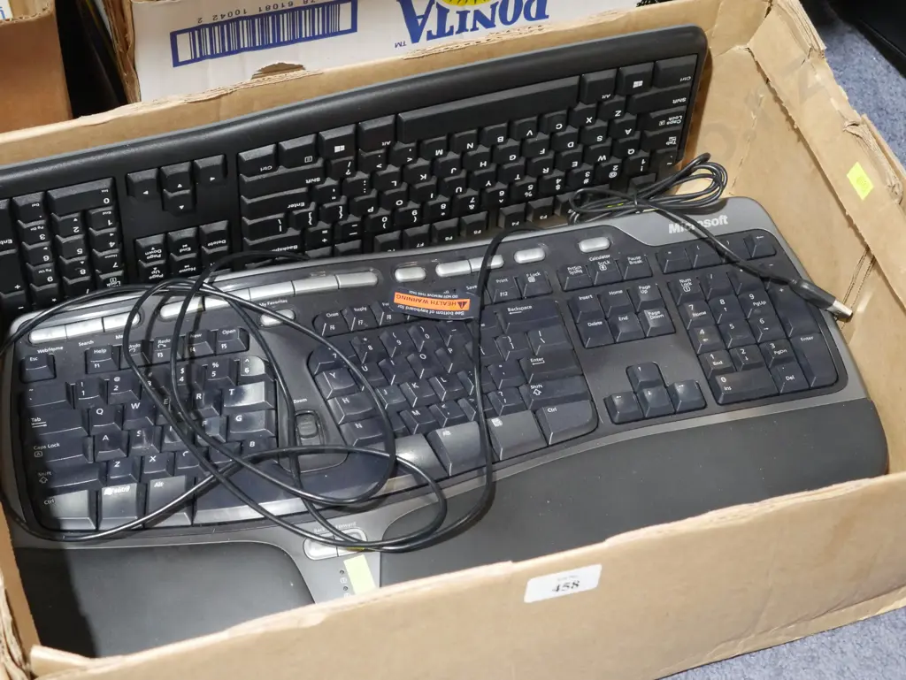 2 key boards Image 1++