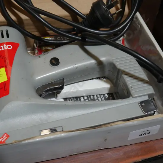 Staple gun