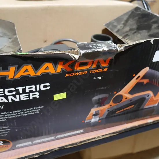 Electric planer