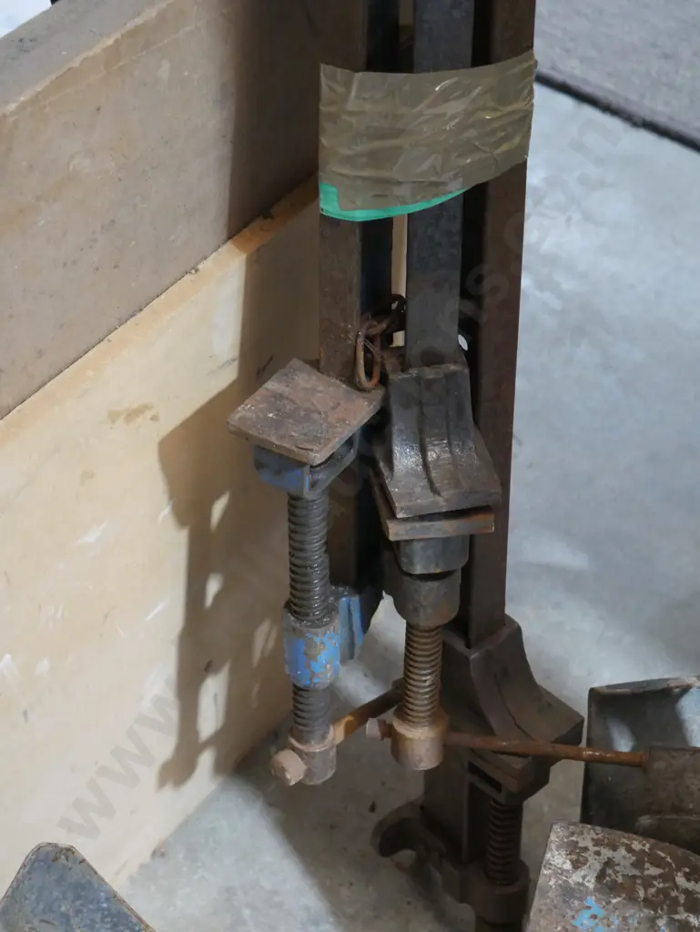 3 sash clamps Image 1++