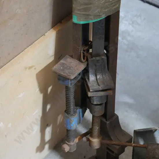 3 sash clamps