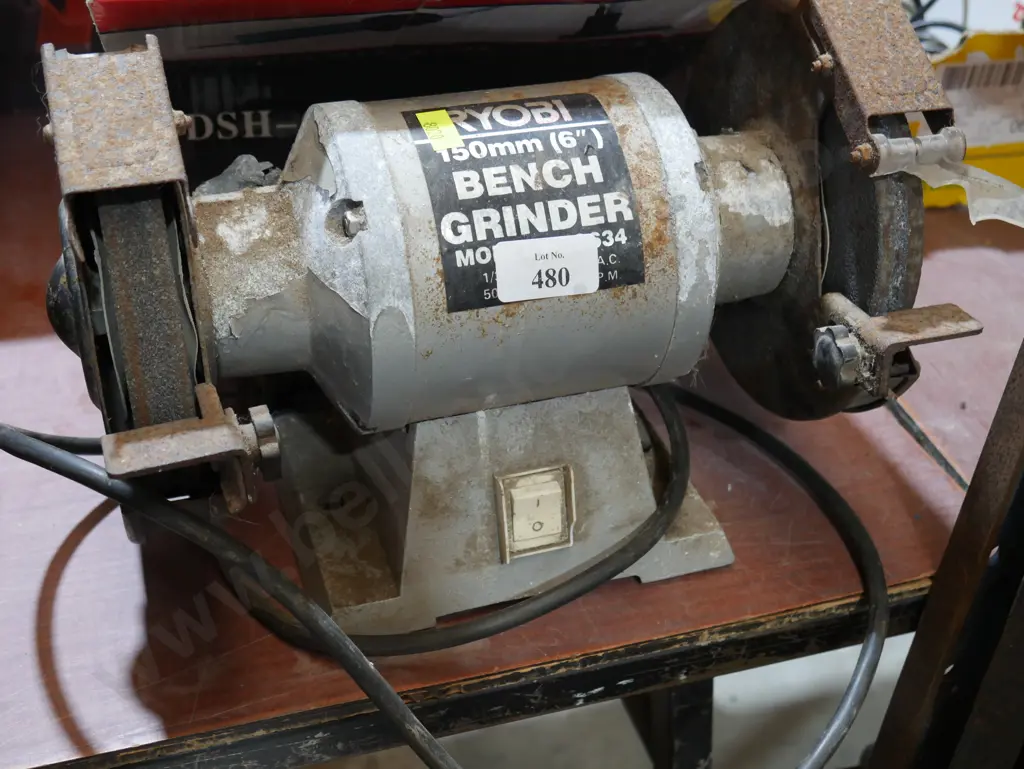 Bench grinder Image 1++