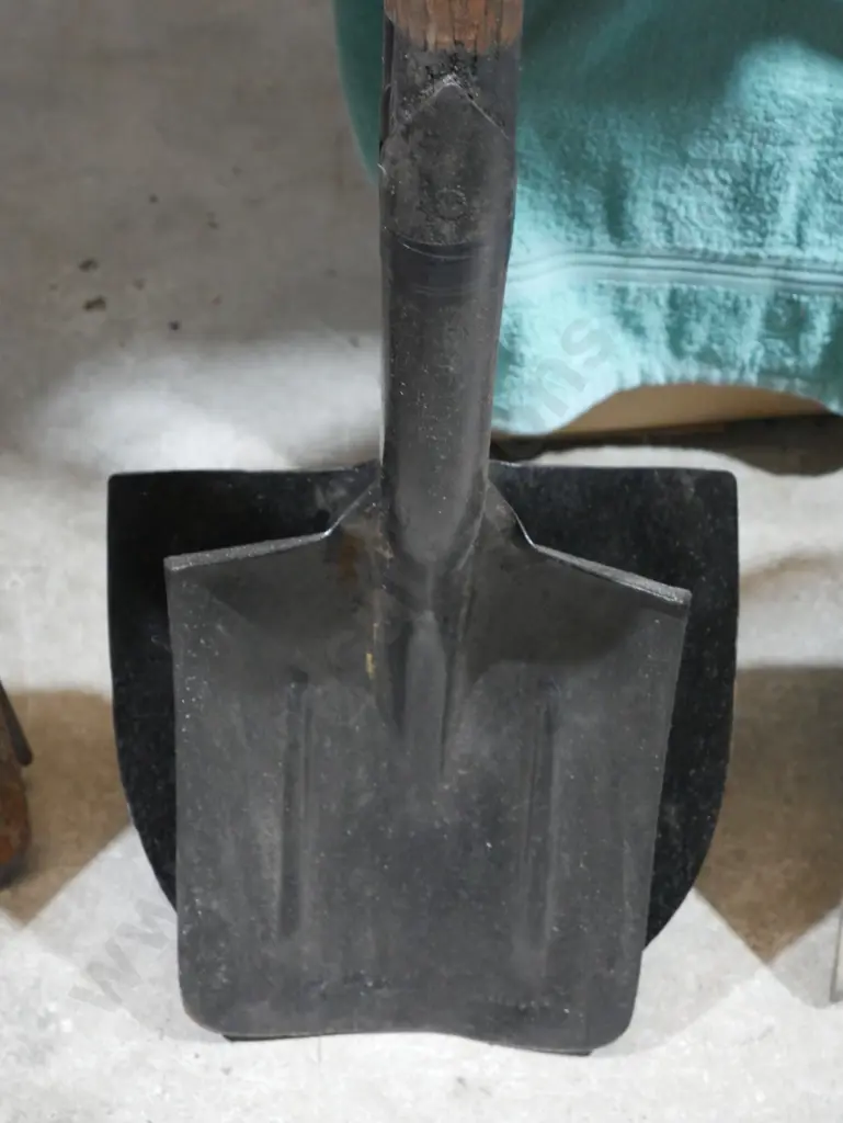 Shovel and spade Image 1++