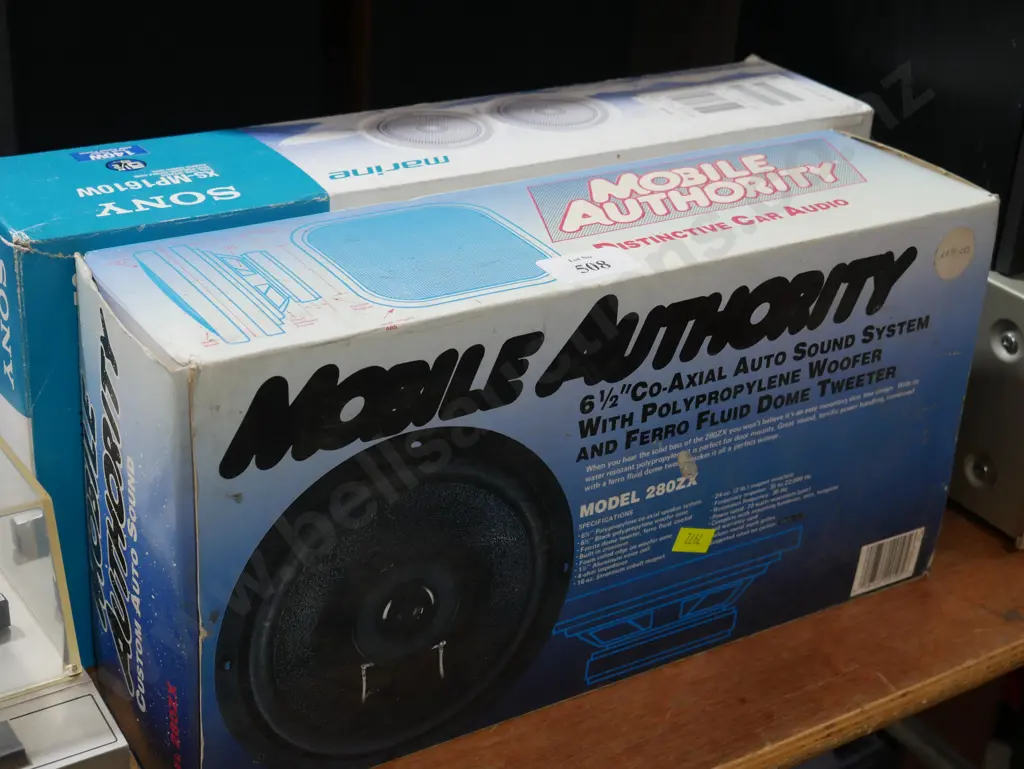 2 car speakers Image 1++