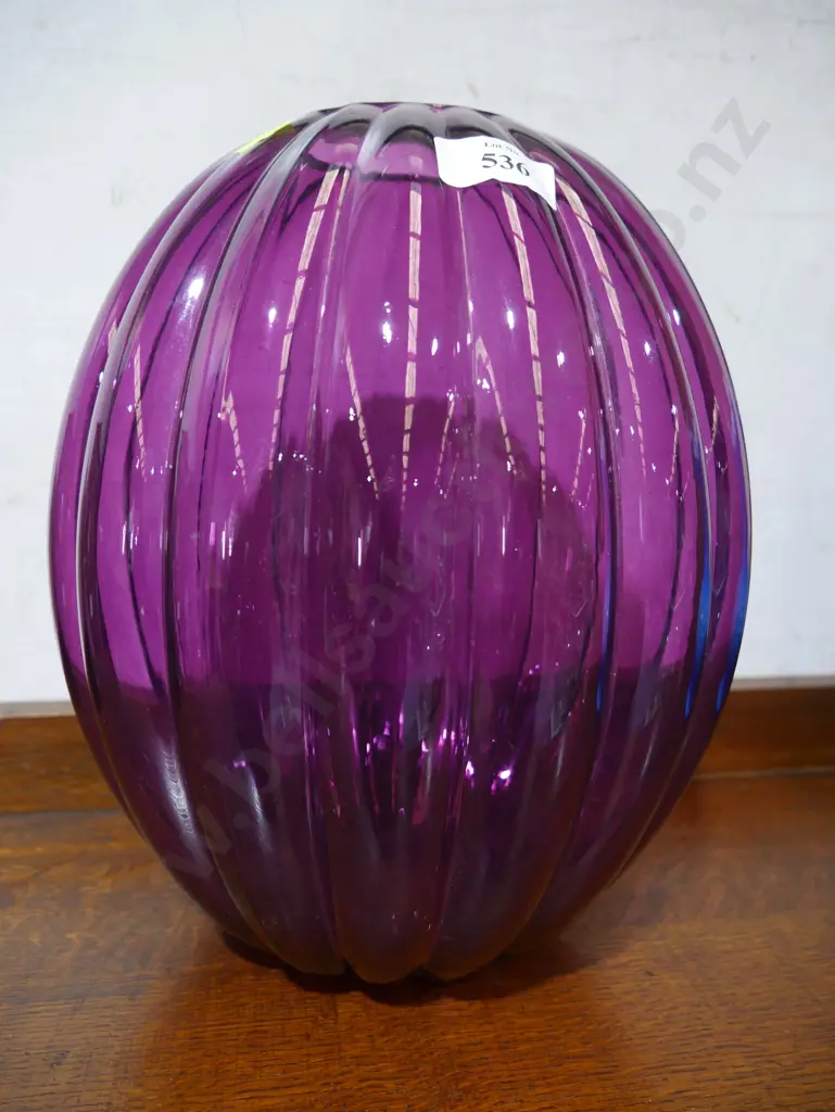 Art glass vase Image 1++
