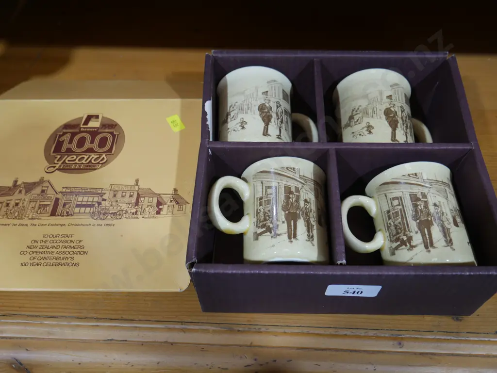 Boxes crown Lynn coffee mugs Image 1++
