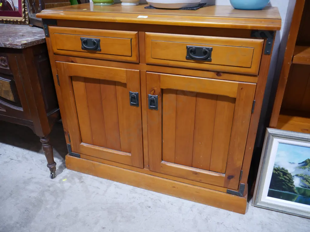 Small sideboard Image 1++