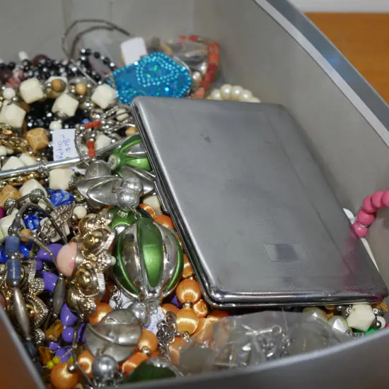 Costume jewellery