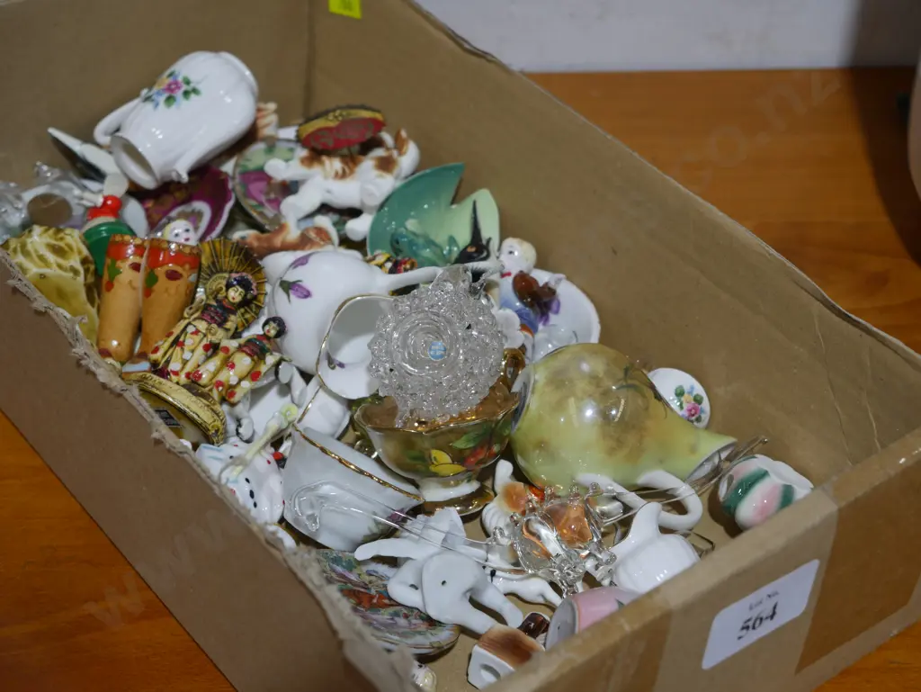 Assorted ornaments Image 1++