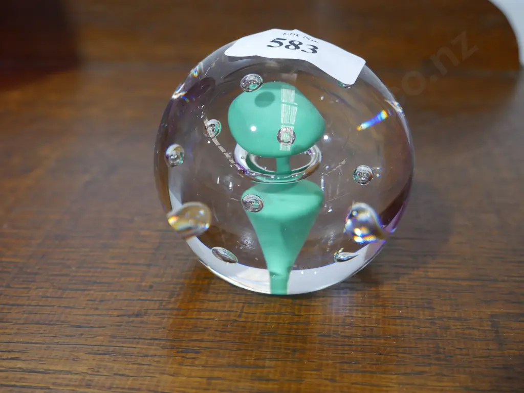 Glass paperweight Image 1++