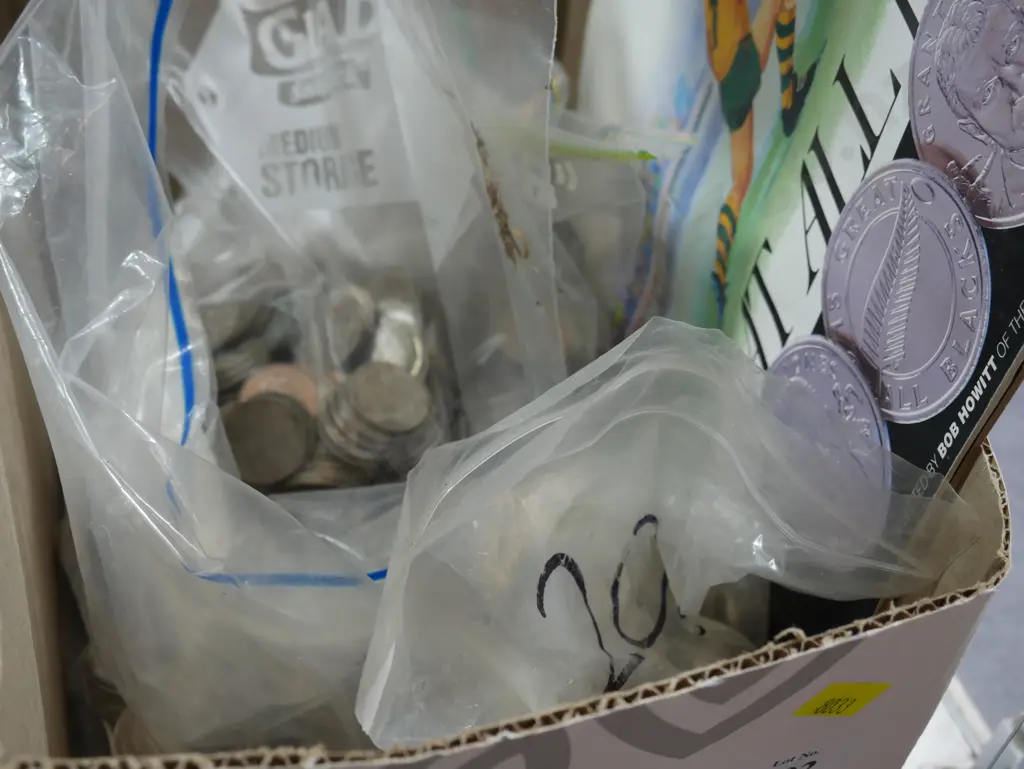 Box of coins Image 1++