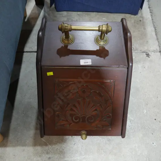 Coal scuttle