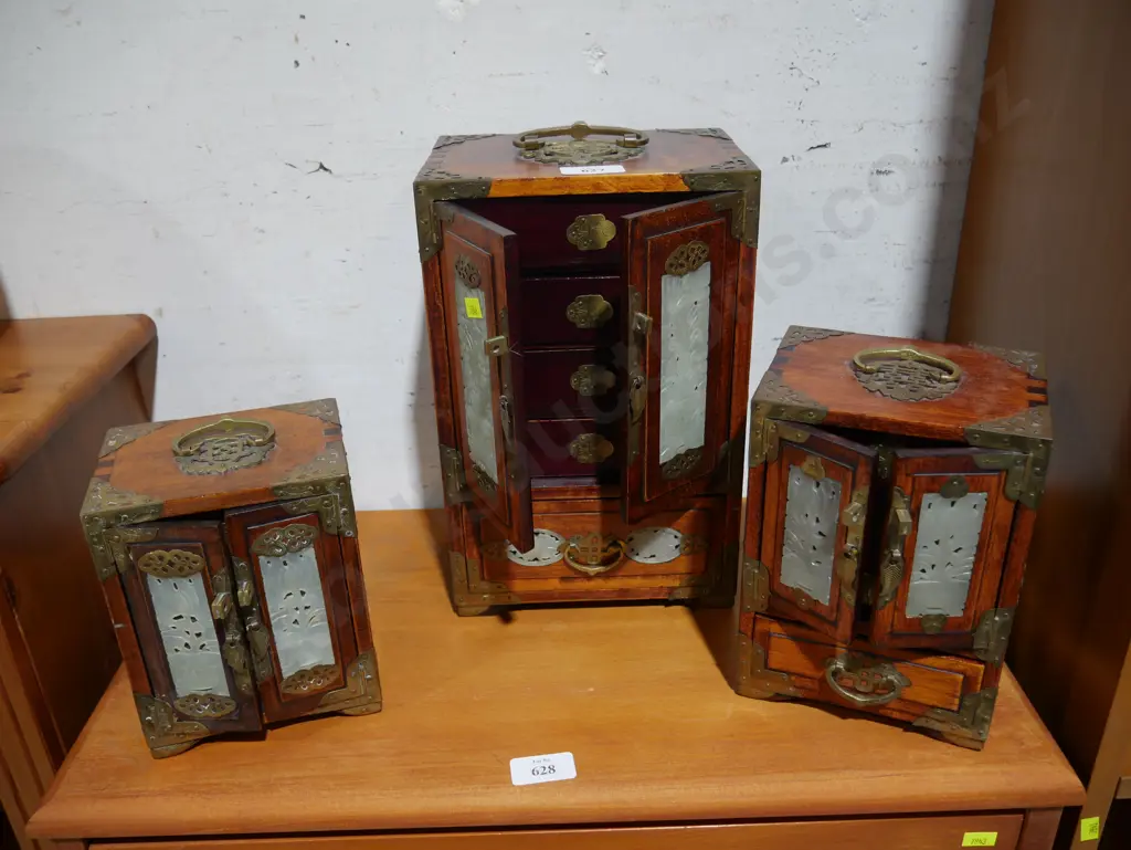 3 Chinese jewellery boxes Image 1++