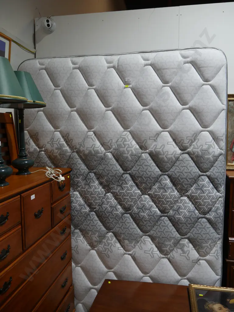 Mattress Image 1++