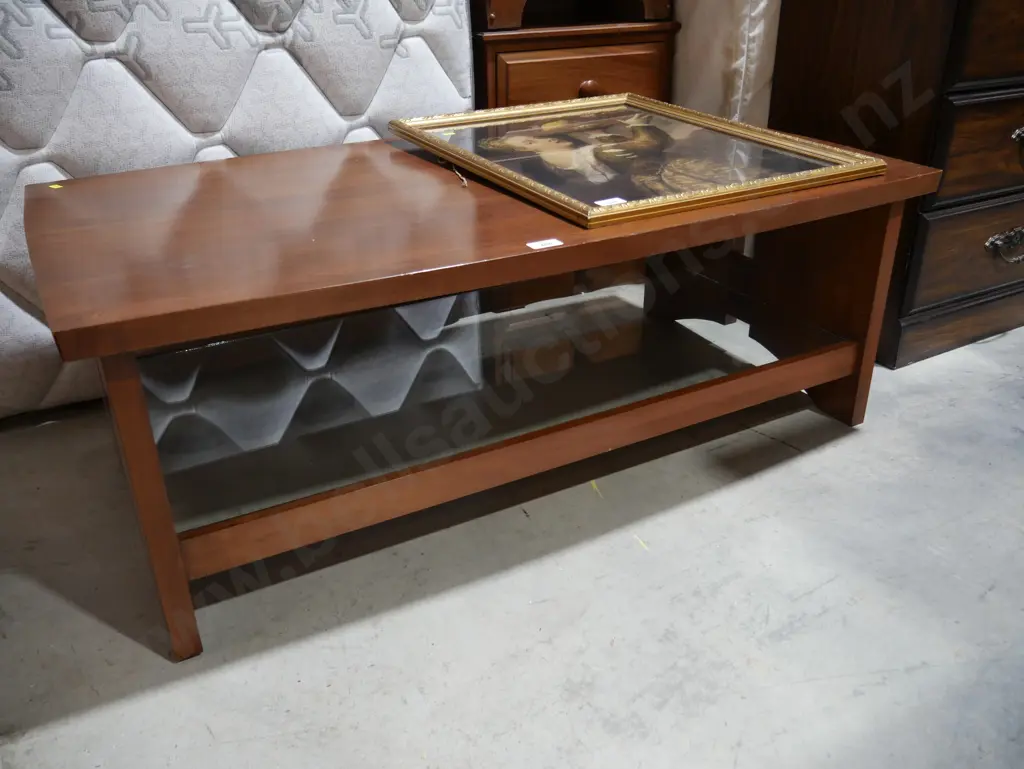 Coffee table Image 1++
