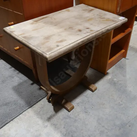Mini coffee table
