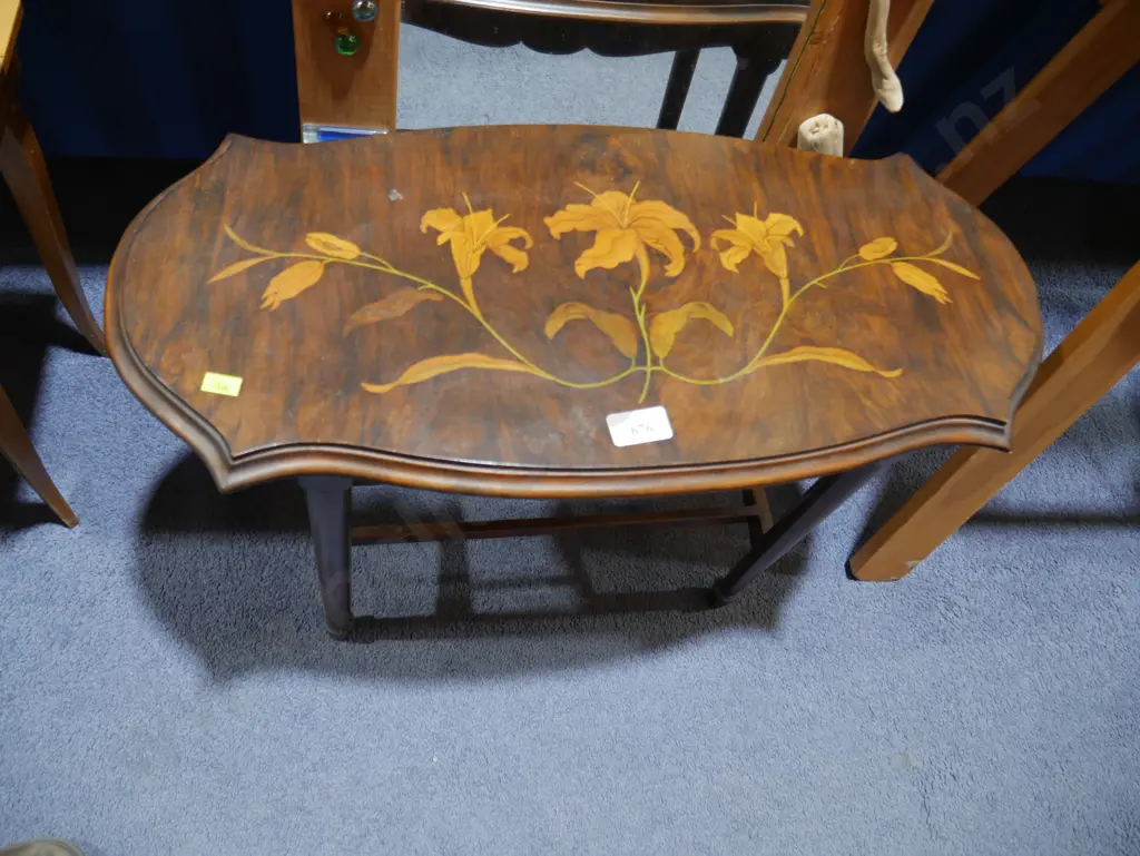 Inlaid table Image 1++
