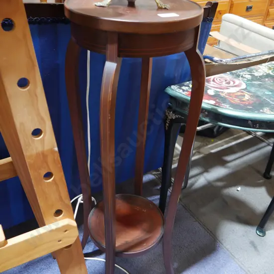 Plant stand