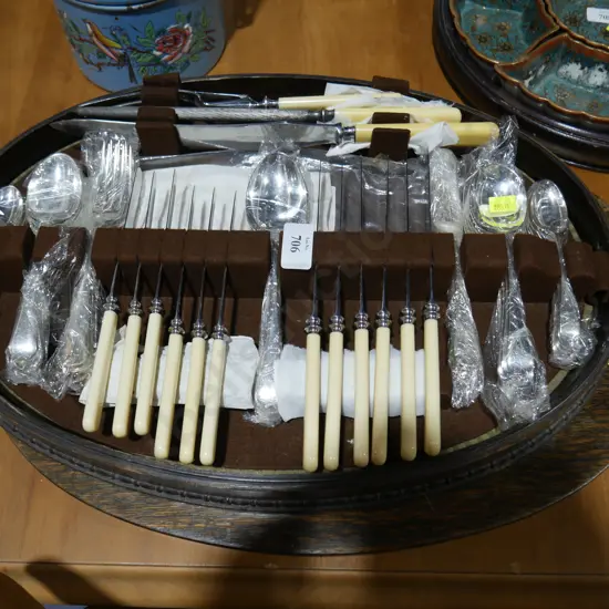 Canteen of cutlery