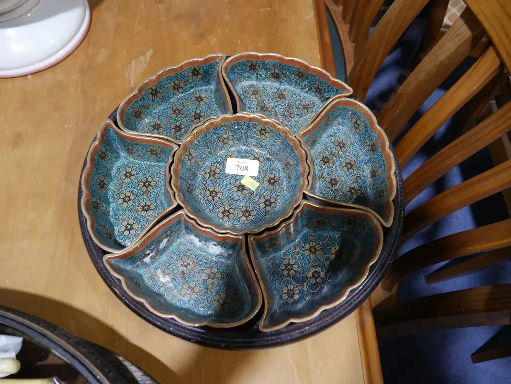 Serving dishes Image 1++