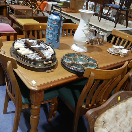 Table and 6 chairs
