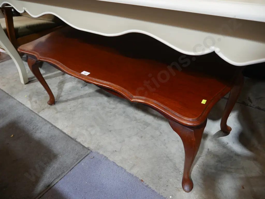 Mahog coffee table Image 1++