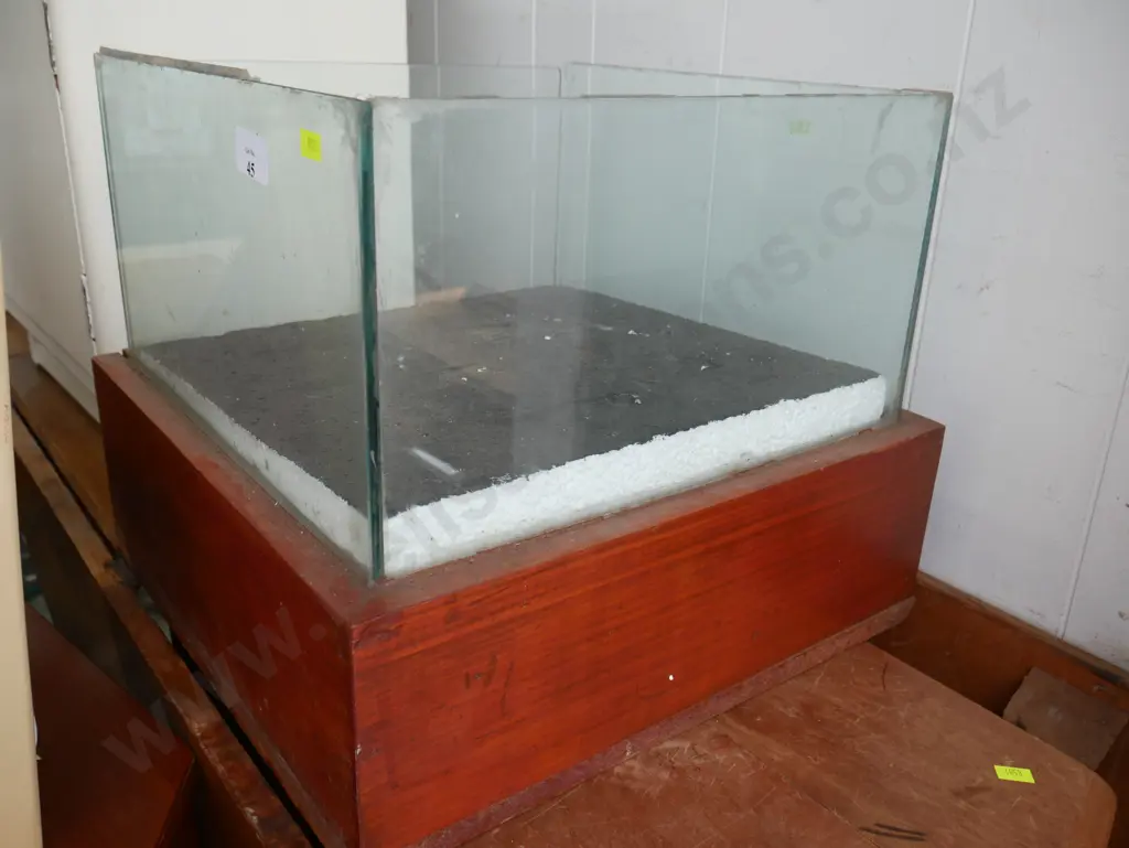 Glass aquarium Image 1++