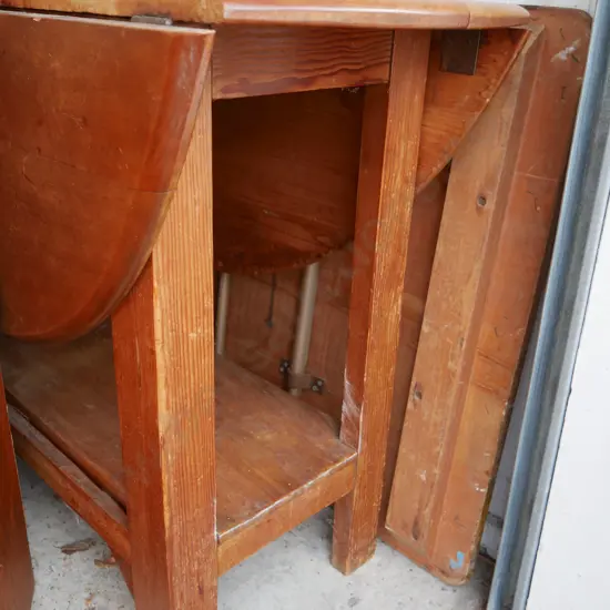 Dropside table